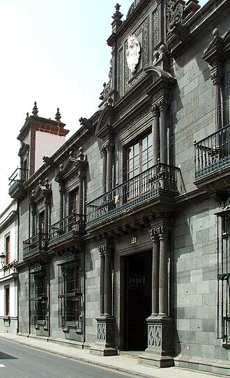 Historia y Arquitectura de la Casa-Palacio de los Salazar (Actual sede episcopal de la Diócesis Nivariense) en La Laguna (Tenerife)