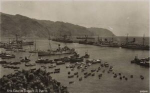 Santa Cruz, Base de Submarinos