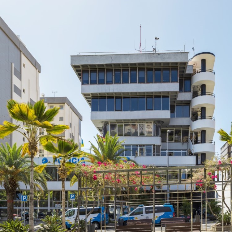 Edificio La Financiera. Foto ARKHAPOLIS Mediano Personalizado