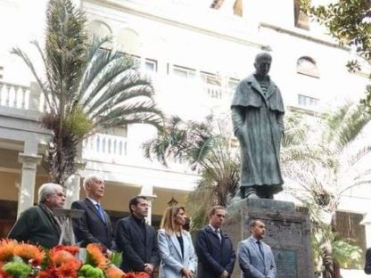 Homenaje a José Murphy e Inauguración de la sede de la Tertulia Amigos del 25 de Julio