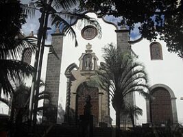 Brillante representación del Grupo de Teatro Amistad del Auto de los Reyes Magos en la Parroquia de San Francisco de Asís