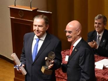 El Círculo de Amistad XII de Enero hizo entrega de sus Distinciones 2024 (II Edición)
