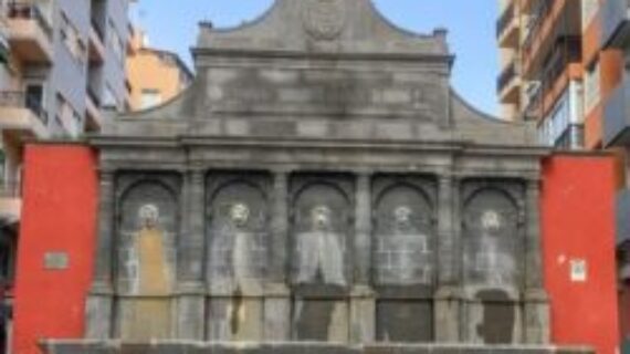NUESTRAS  PLAZAS  (8). Plaza de Isabel II