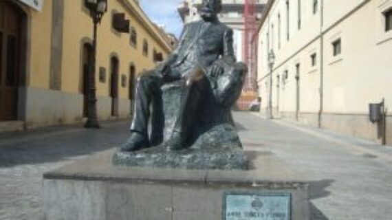 Monumentos (8). A Ángel Guimerá